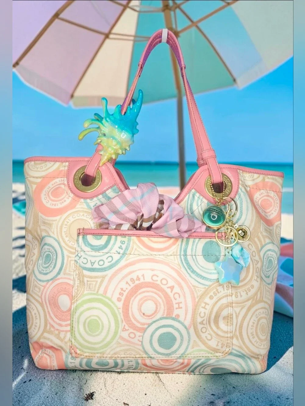 Vintage Coach Signature 